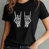 T-Shirt Frauen Skeletthände Rock'n Roll Motiv Baumwolle Größe S bis 3XLWird in neuem Fenster oder Tab geöffnet