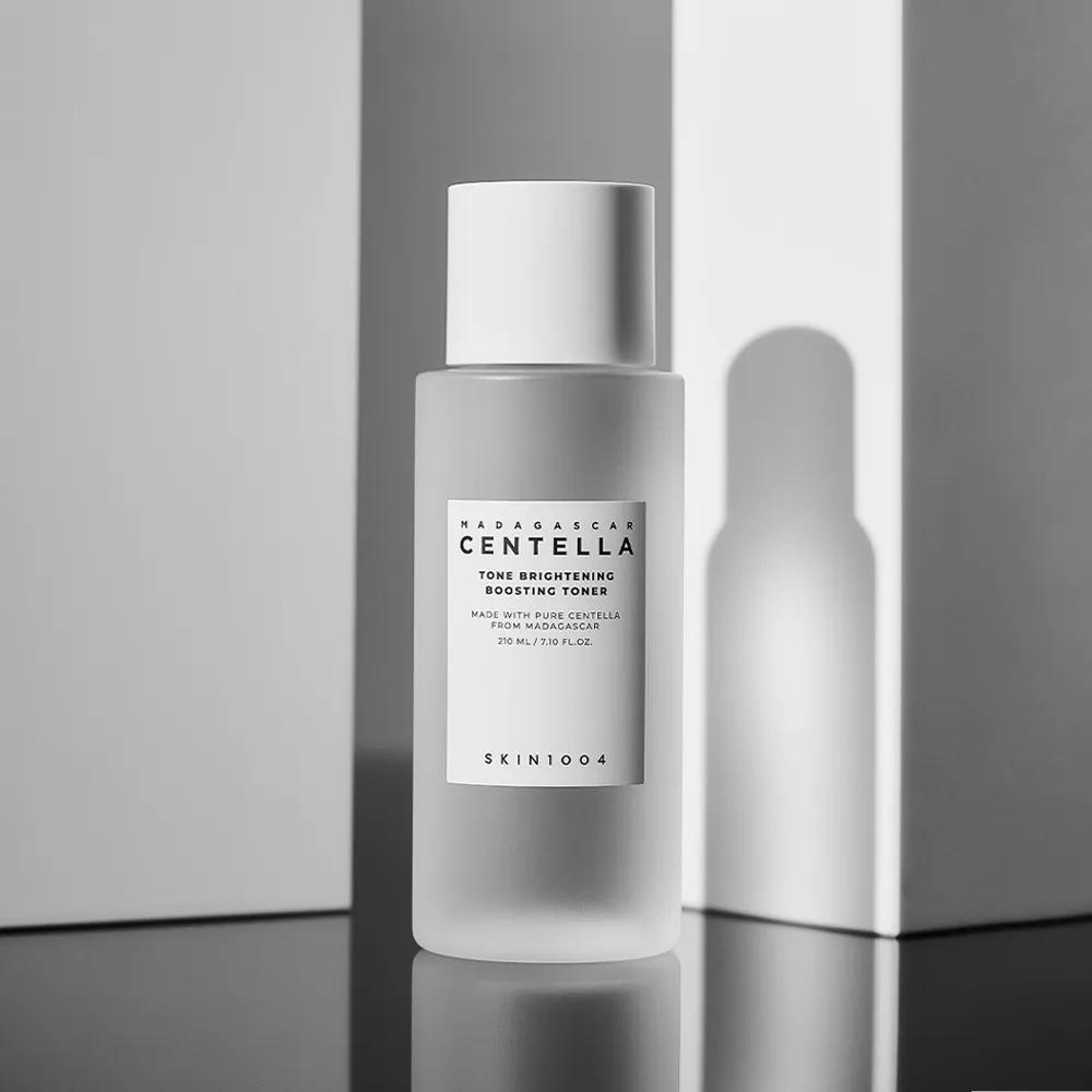 SKIN1004 Madagascar Centella Tone Brightening Boosting Toner 210ml