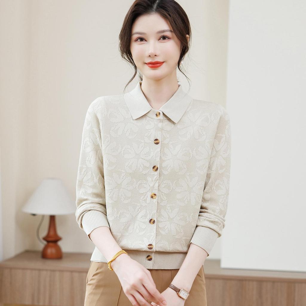 Mom's Spring Cardigan & T-shirt Two-Piece Set: Stylish Short-Sleeve for Middle-Aged & Elderly Women