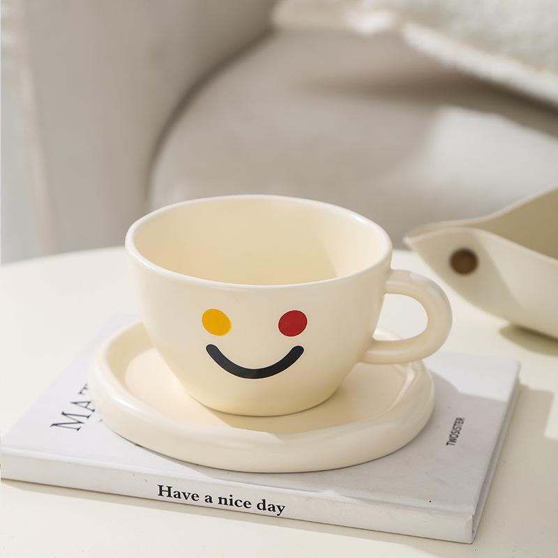 Creative Smiley Cup Ceramic Mug Milk Tea Coffee Cup Mark Cup Unique Gifts
