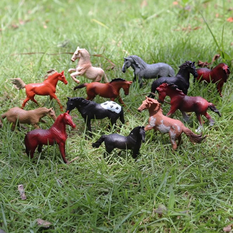 Wildlife Simulation Set: Gray Wolf, Hedgehog, Red Fox, Tree Frog, Wild Boar, Chipmunk, White-tailed Deer - Perfect Christmas Gift