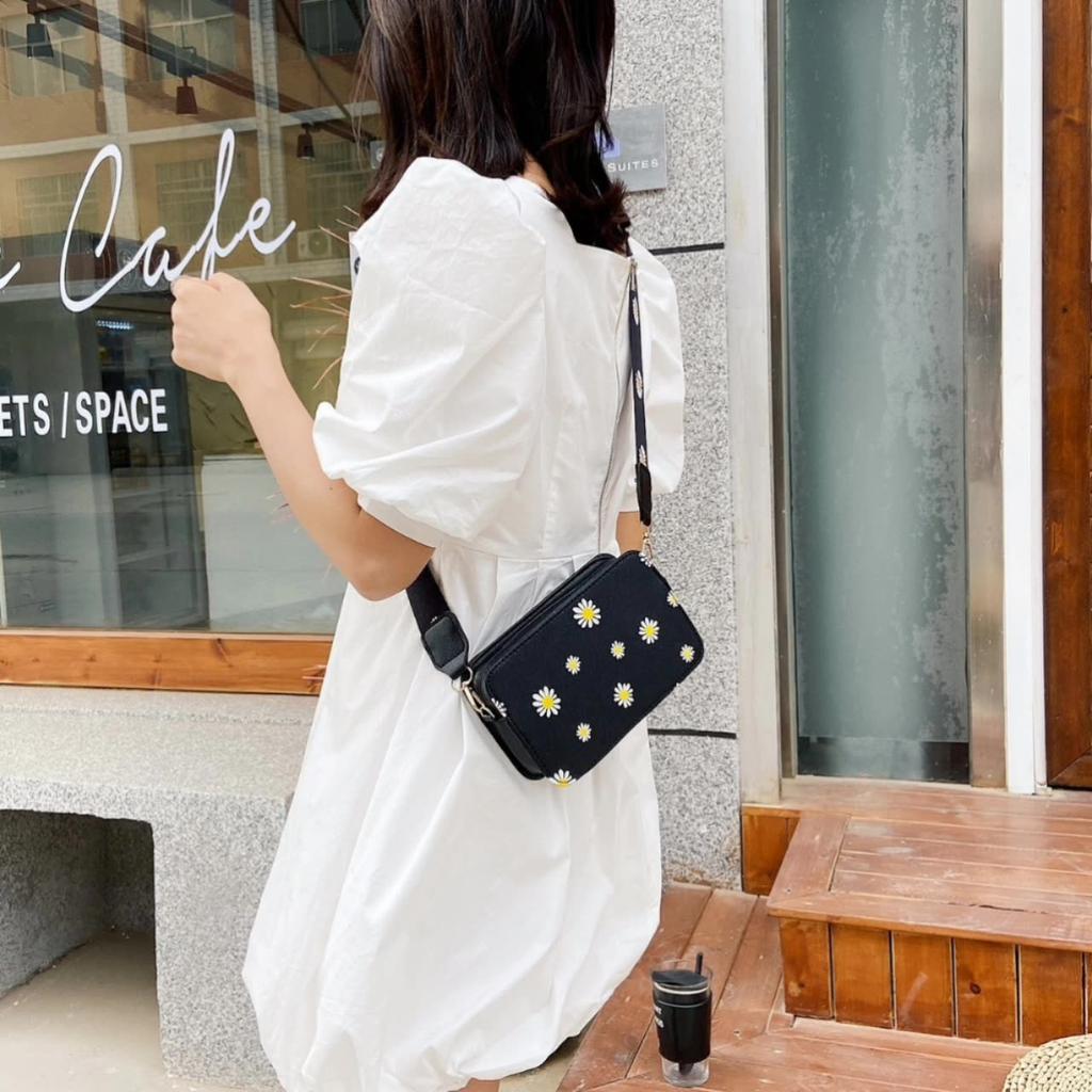 Little Daisy Embroidery Cute Mini Women's Crossbody Bag, Small Handbag, Wrist Guard, Wallet, Phone Bag, Coin Wallet