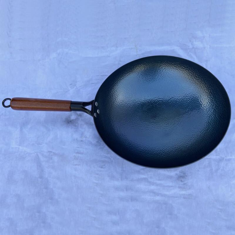 ZISIZ 32cm Hand-Forged Fish Scale Iron Wok