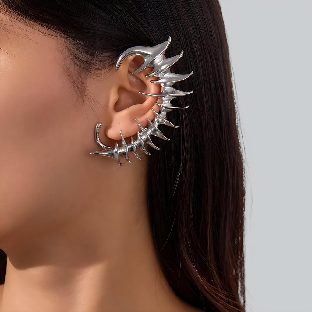 Female Alloy Keel Spine Earrings With Electroplating Punk Style No Piercing