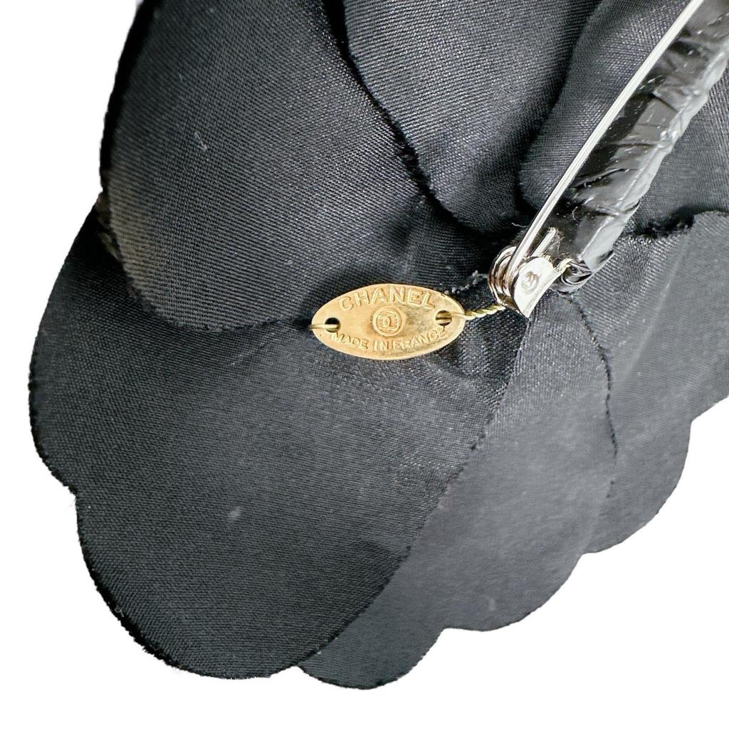 Chanel Kamelienbrosche schwarz Damen Gebraucht