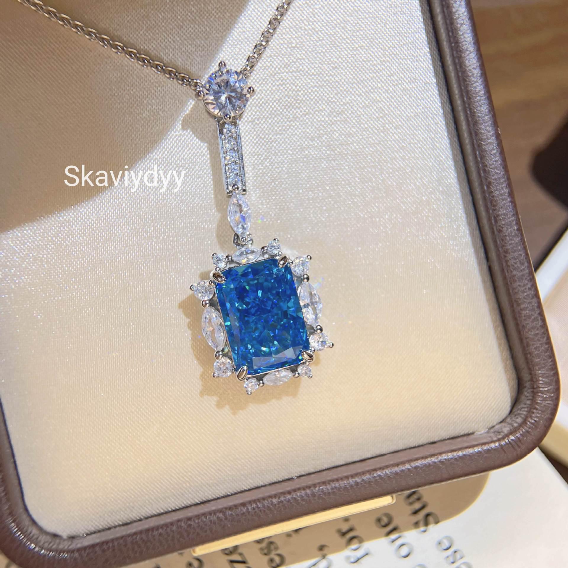 Aquamarine Square Diamond Pendant with High-Carbon Ice Flower Cut Chain