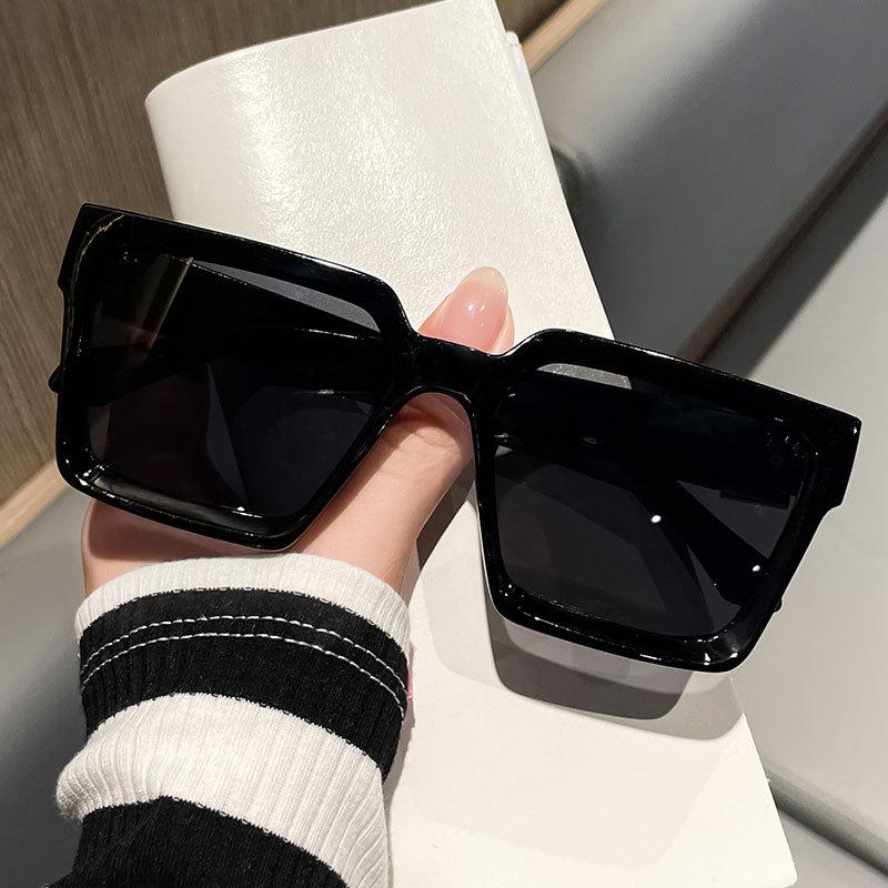 

Fashion Square Sunglasses Women Designer Luxury Sun Glasses Female Classic Vintage Eyewear Uv400 Outdoor Holiday Glasses As shown