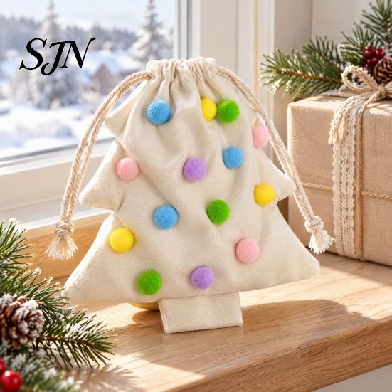Indoor Holiday Scene Layout Props Christmas Tree Drawstring Gift Bag, Plush Pom Bell Hanging Durable Polyester Packaging Ornament, Reusable