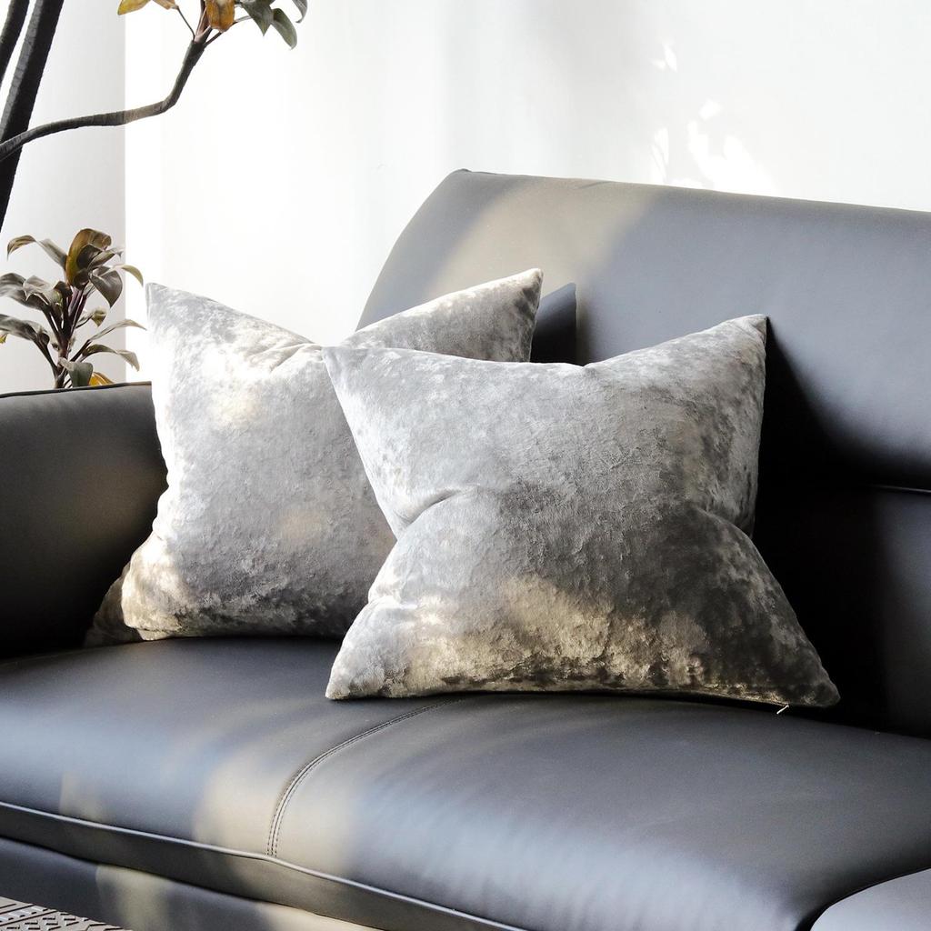 Nordic Velvet Cushion Cover: Soft, Solid Color Ice Flower Design, 1pc