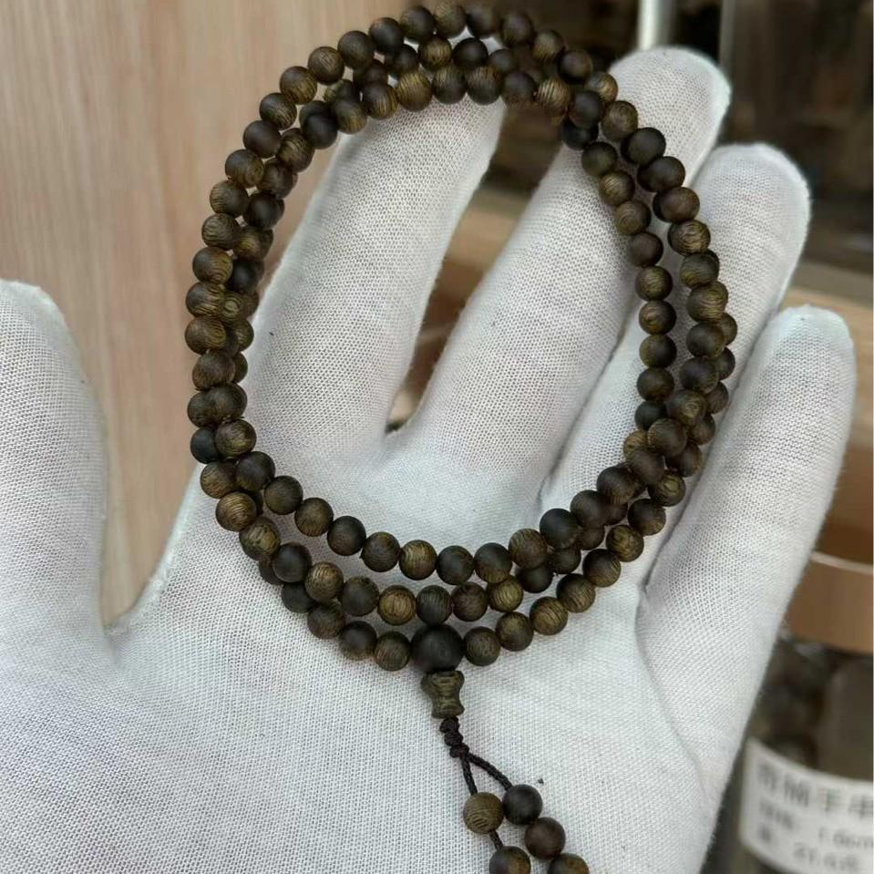 Kynam 05mm Nightingale Green Agarwood Bracelet, Multi-Strand with Round Bead Rosary, Guaranteed Authentic Original Color
