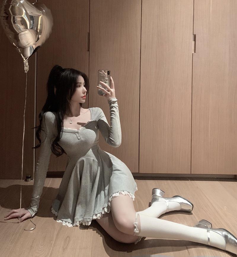 French Style Waist-Cinching Slim Dress: Unique, Beautiful, Fluffy Winter Short Skirt