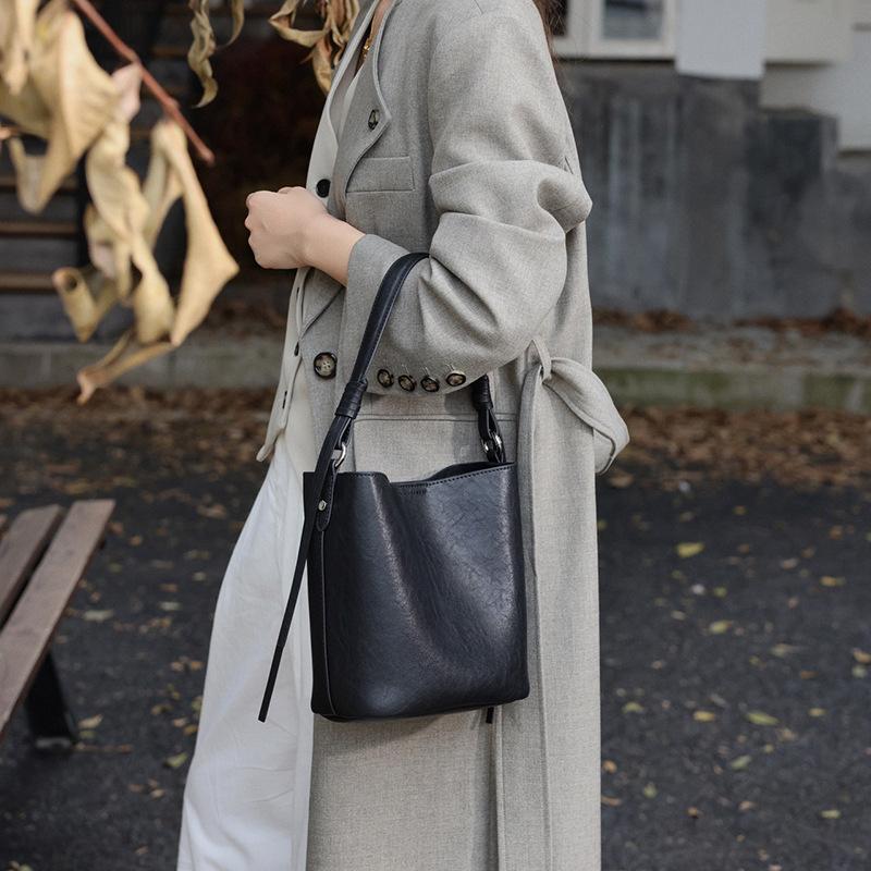 Bucket Bag, Genuine Leather, Versatile, Commuter Style, Single-shoulder Crossbody Small Bag