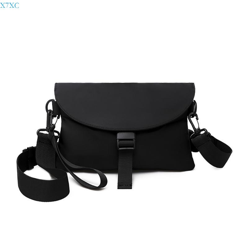 

X7XC Travel Friendly Men s Crossbody Bag Practical Chest Bags Water Resistant Designs Satchel Purse for Everyday Adventures чорний