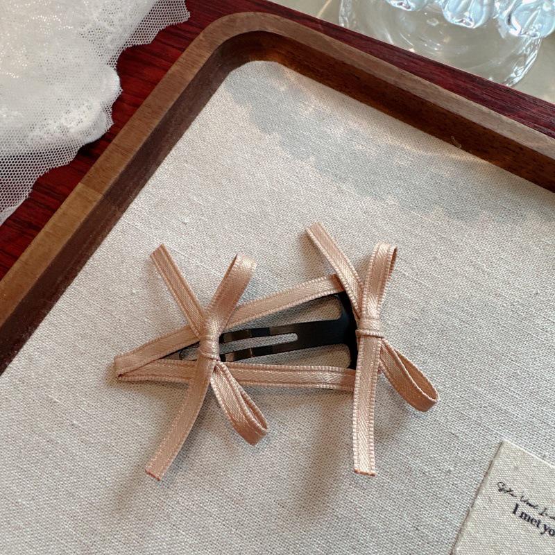 

Korean Sweet Bow & Triangle Hair Clip for Babies and Kids