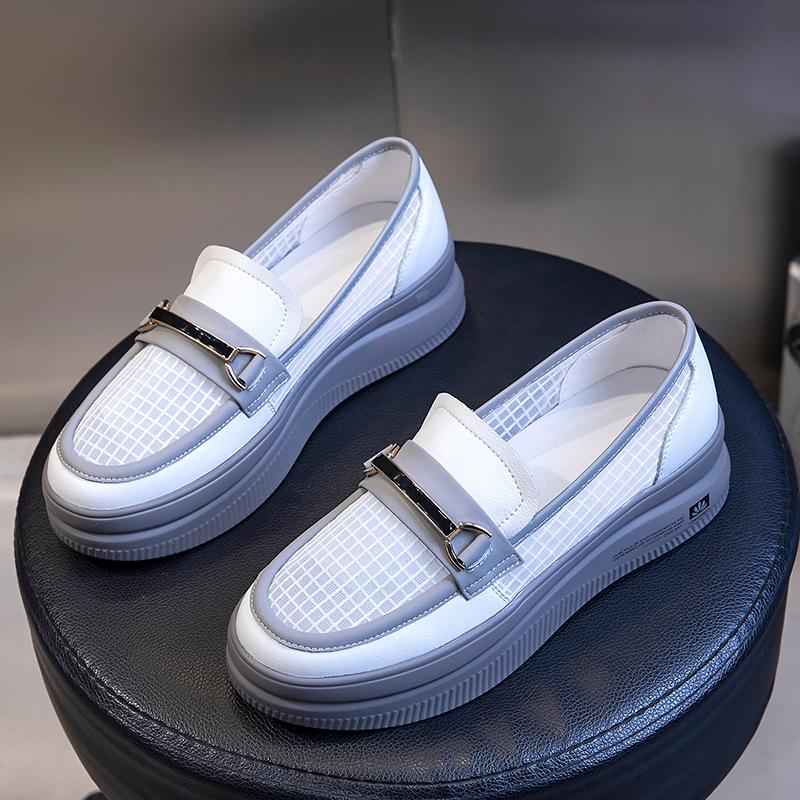Leder kleine weiße Schuhe Damen 2025 Sommer neu dicksohlige erhöhende Einschlupf-Freizeiteinzel Schuhe Damen Mesh atmungsaktive Damenschuhe