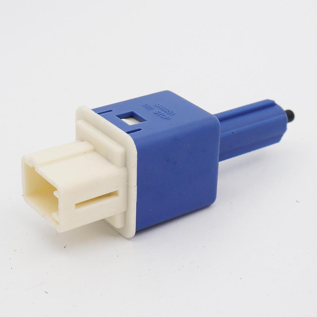 4-Pin Brake Light Control Switch for Toyota 36750SDAA02