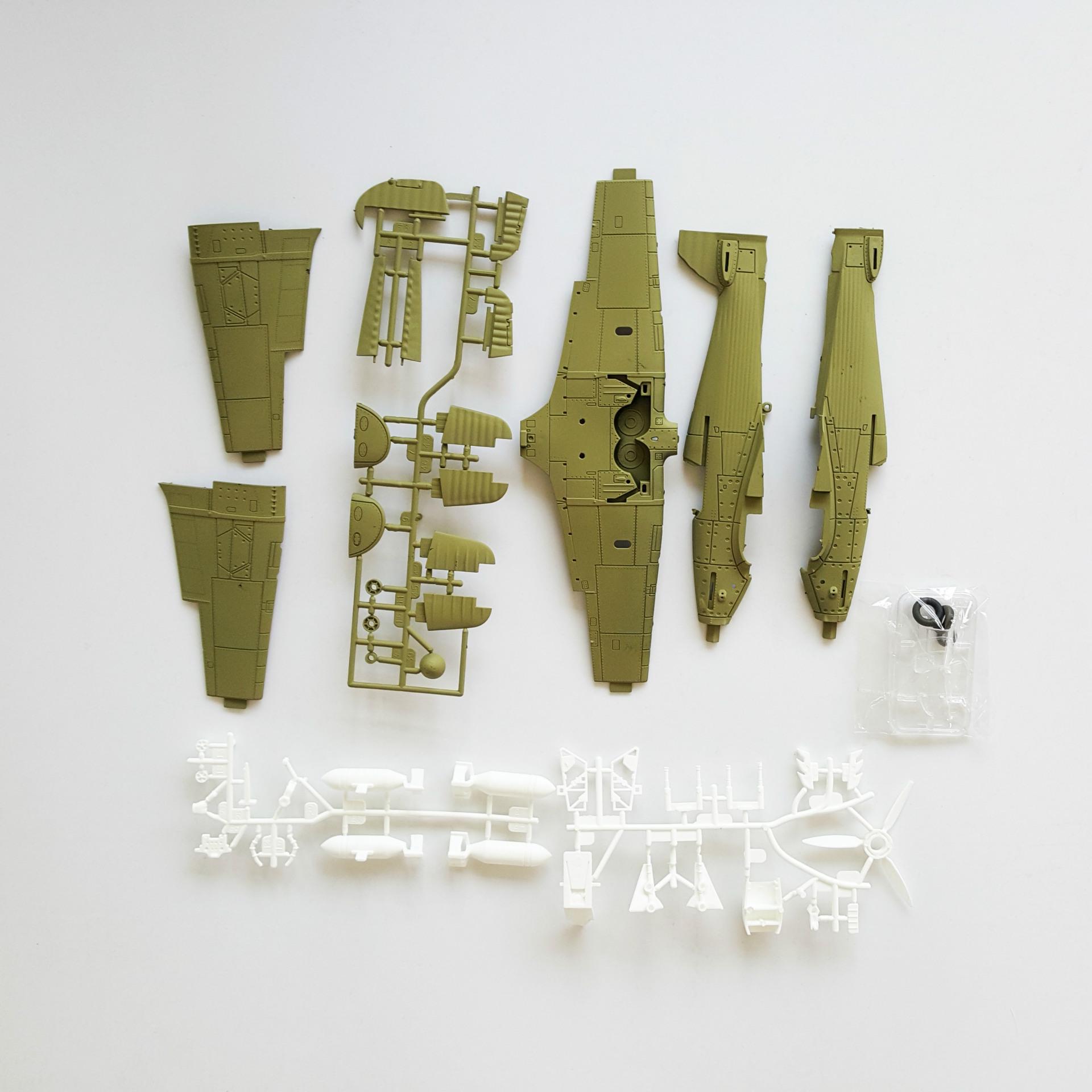 

1:48 4D Сборка самолета Британская армия Ураган Пропеллер Колесо Подвижная имитационная военная модель