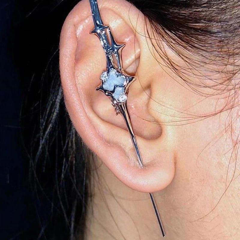 Temperament Geometric Four-Pointed Star Earrings Metal Piercing Ear Bridge Handmade Lightweight Pendants  Jewelry