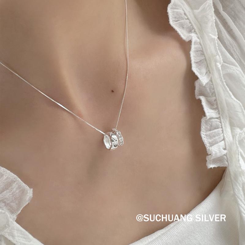 S925 Sterling Silver Rhombus & Circle Necklace for Girls - Elegant Light Luxury Versatile Clavicle Chain.