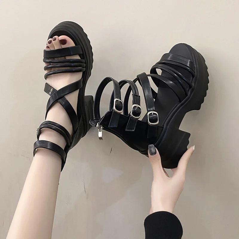 Sandales d'été chaudes Talons compensés 9CM Baskets Nouvelles Femmes Plage Tongs Haute Plateforme Sandales Décontractées Pantoufles de Marche Respirantes