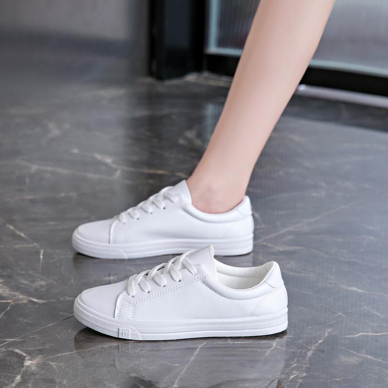 Little White Shoes 2025 Summer New Korean Edition Student Shoes White Versatile Board Shoes Casual Lightweight Breathable Sneakers