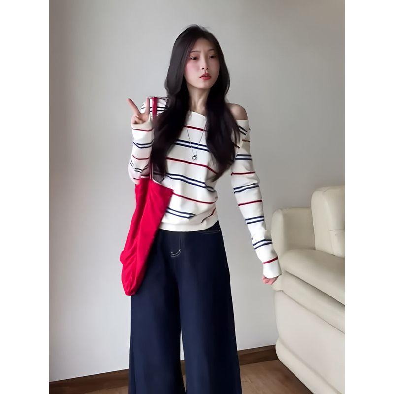 Korean-Style Diagonal Collar Striped Long-Sleeve Knit Top for Women, Early Spring Slim-Fit Versatile Top, Casual Short Off-Shoulder T-Shirt