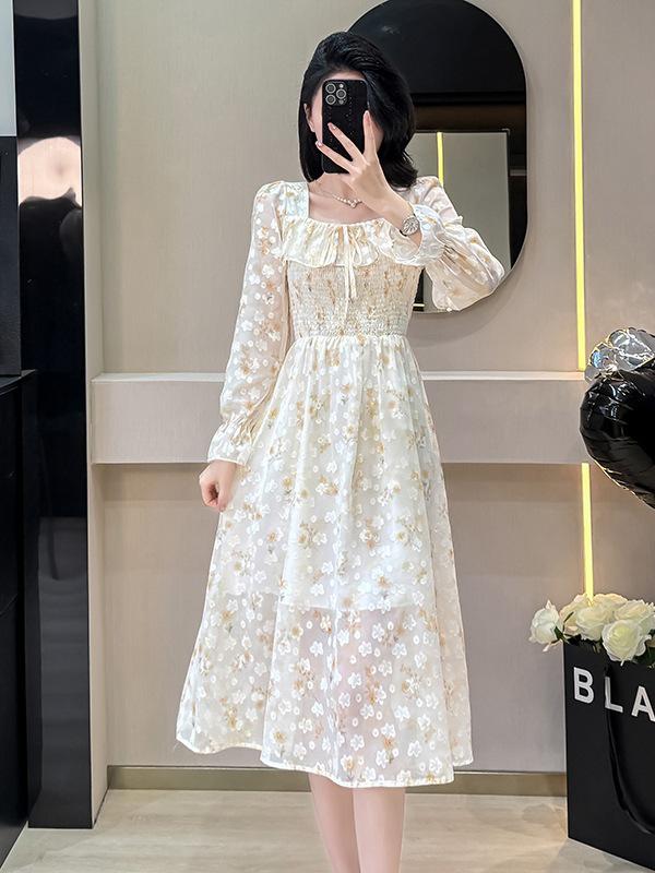 Spring French Square Neck Puff Sleeve Ruffle Dress - Mid-Length, Slim Fit, Jacquard Floral Design