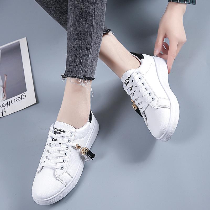 Fashion Women Sneakers White Casual Shoes Outdoor Low Top Running Shoes PU Leather Lightweight Tennis Flat Bottom Women Vulcanized Shoe