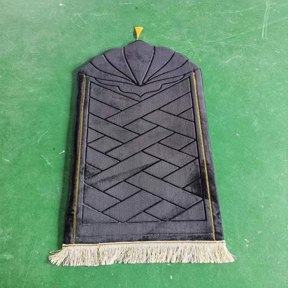 Thickened Prayer Mat Embossing Flannel Carpets High Quality Eid Festival Rugs