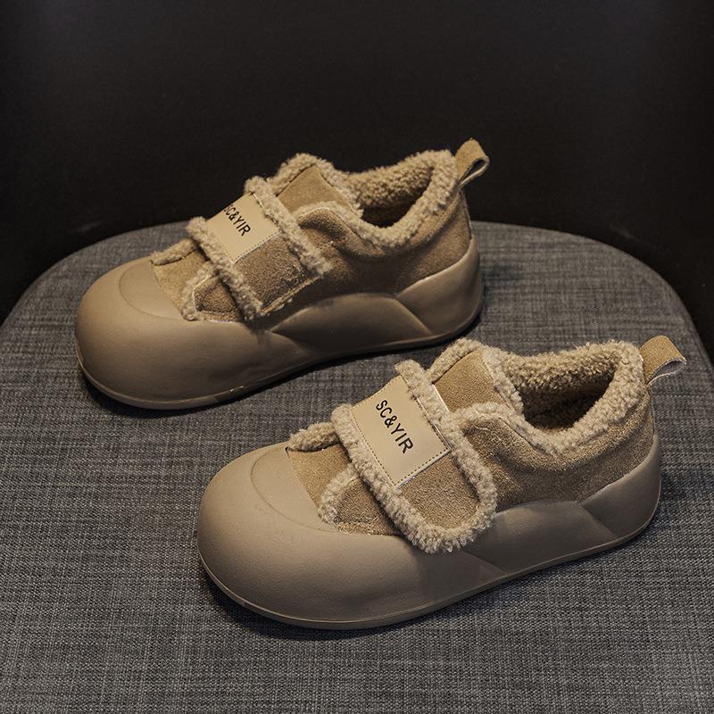 Platform bread shoes 2025 new velvet warm imitation lamb wool matte leather casual fashion Velcro women's shoes