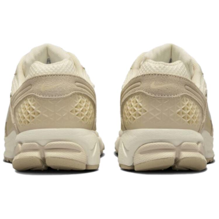 Nike (WMNS) Air Zoom Vomero 5 HQ0458-200