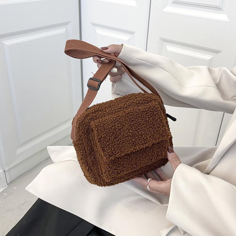 Plush Fabric Women's Shoulder Crossbody Bag Small Fashion Lambs Wool Fluffy Fur Winter Female Bag Designer Handbags