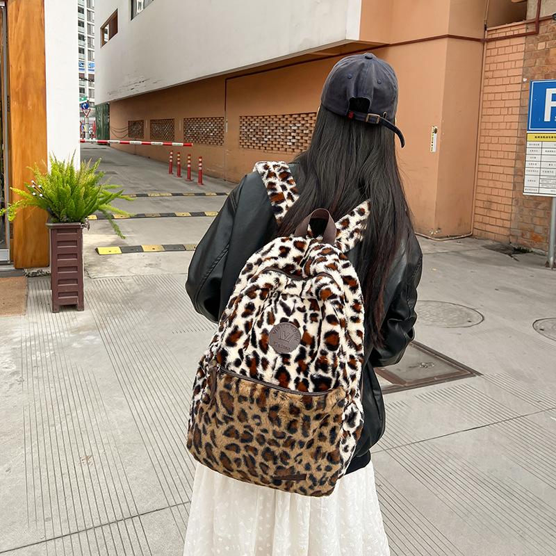 Baigou Luggage Large-capacity Plush Backpack Women's 2025 New Leopard Print Versatile Student Schoolbag Simple Handbag