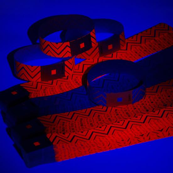 100 Pcs Disposable Paper Wristbands Fluorescent Adhesive Event Wrist Bands Party Favor ID Bracelets for Concerts Festivals