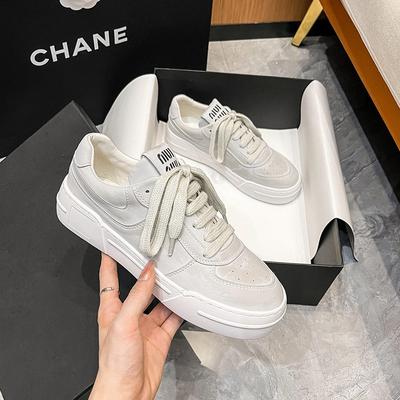 Damenschuhe Frühling und Sommer Rindsleder Sport dicke Sohle erhöhend Retro alte lässige schmutzige Schuhe kleine weiße Schuhe Damen