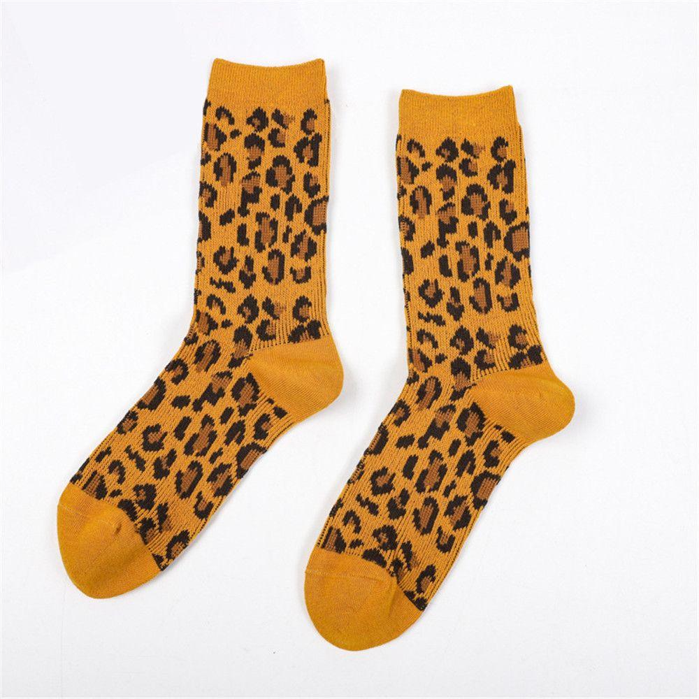 Christmas Gifts Comfortable Retro Breathable Harajuku Women Socks Skateboard Socks Leopard Print