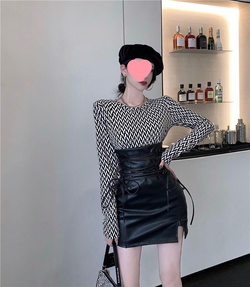 2025 New Autumn/Winter Petite High-Waisted Split Leather Midi Skirt for Women - Spicy Girl Collection