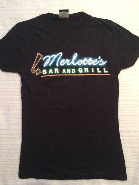 True Blood Merlottes Bar and Grill Girls Junior T-Shirt OOP New Unworn Official  Unisex T-Shirt XL