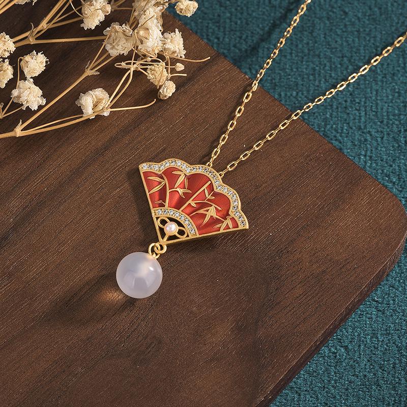 Cloisonné Fan-Shaped Chalcedony Agate Necklace 