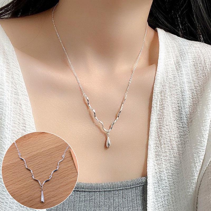 Korean S925 Silver-Plated Water Drop Necklace: Elegant, Retro, Creative Clavicle Chain for Women