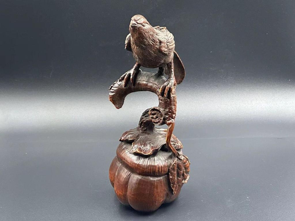 Chinese Antique Boxwood Carved Magpie Statue Exquisite Sculpture Home Decor Art