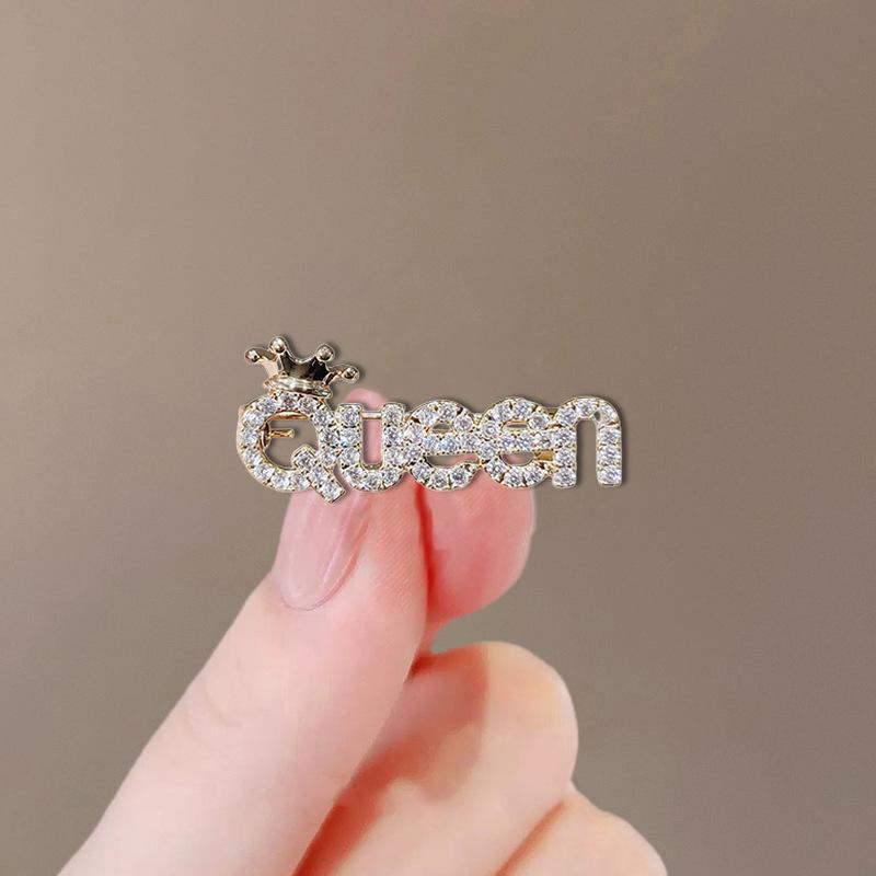 Elegante Schmetterlingsbrosche mit Perle – Damen-Modeschmuck-Anstecknadel von hoher Qualität
