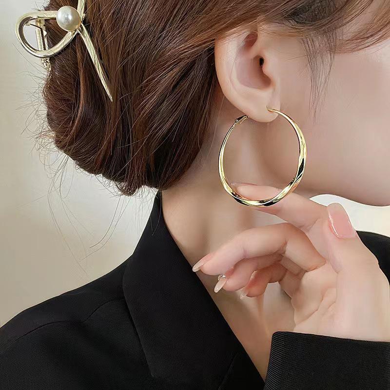 High-End Sterling Silver Round Ear Cuff Hoop Earrings for Women - 2024 Best-Selling Plain Design with Secure Earring Backs
