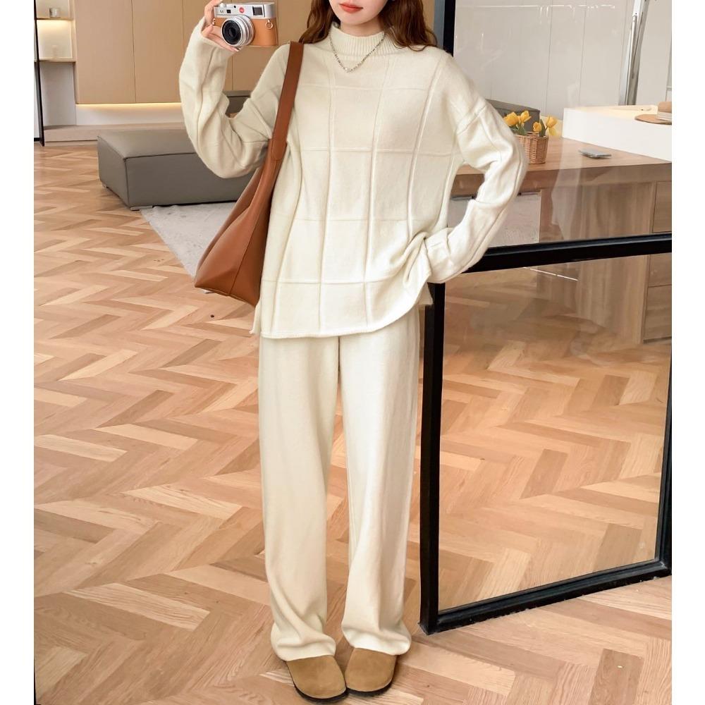 

2024 осень и зима свободный и универсальный вязаный свитер женский с высокой талией вертикальный прямой повседневный трикотажные повседневные брюки комплект из двух предметов one size fits all белый