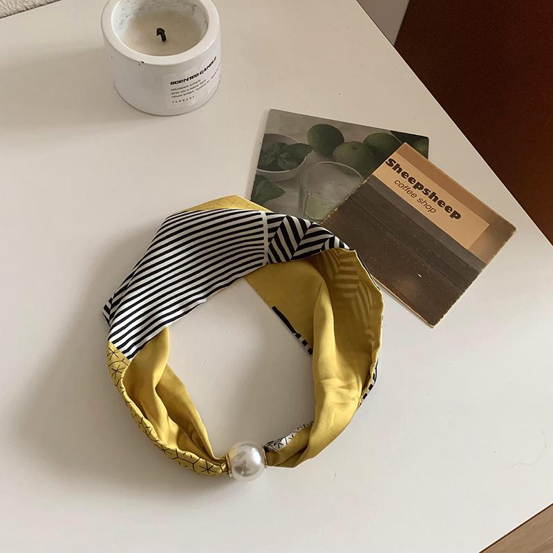Pearl magnetic buckle small silk scarf women's lazy neck protection spring new versatile high-sense magnetic buckle necklace scarf