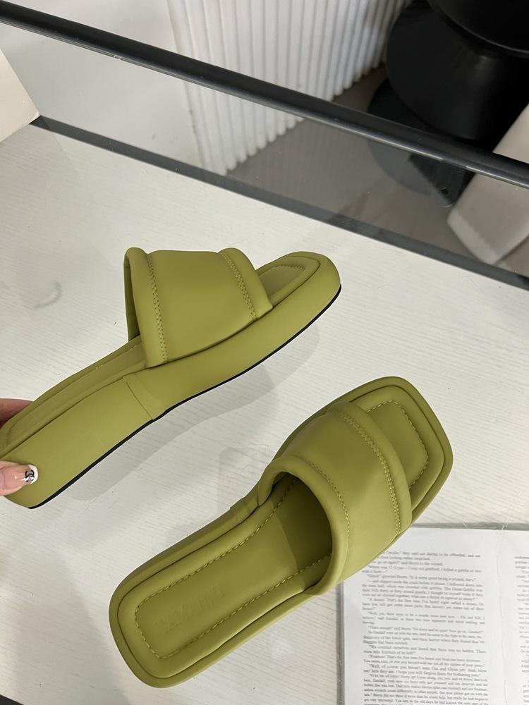 Summer Simple One-Word Slippers Square Head Low Heel Thick Bottom Cool Slippers Women
