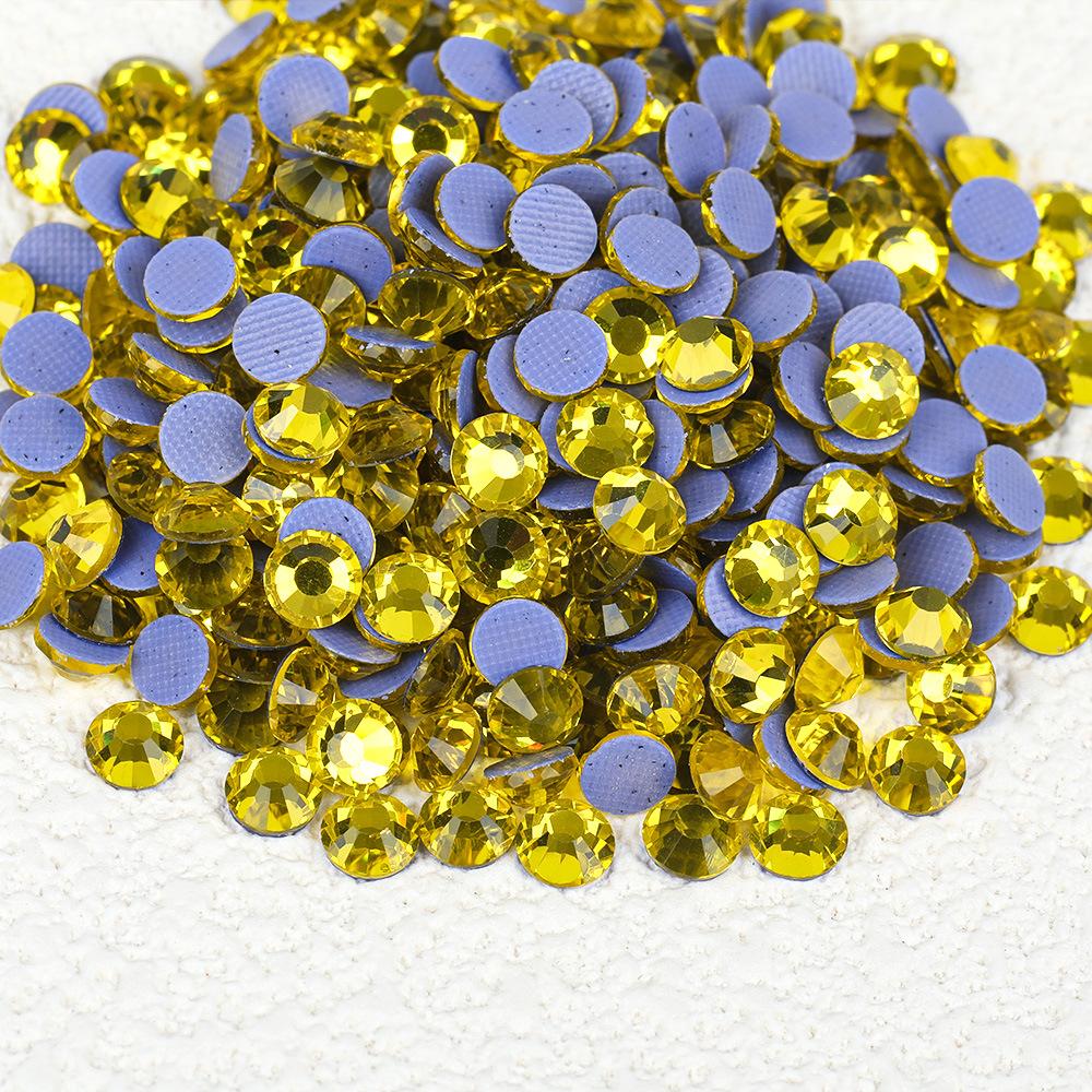 Weichen, Bază din Plastic de Înaltă Calitate Leave-In Diamante Colorate, Diamante pentru Manichiură, Autocolante Rotunde din Cristal pentru Bricolaj, Accesorii Bijuterii cu Diamante