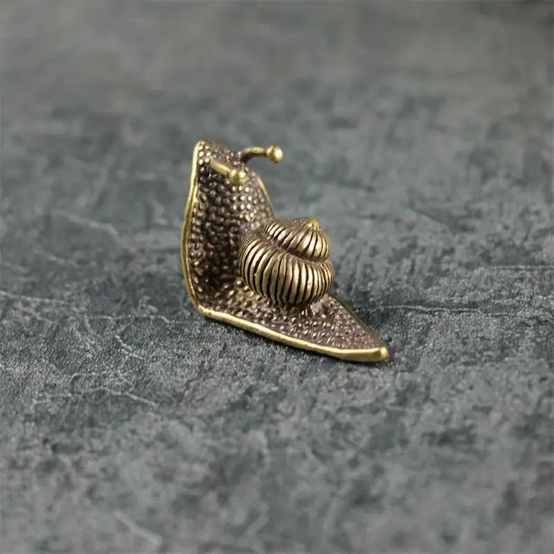 Brass Snail Animal Figurines Retro Pure Copper Mini Snail Statue Ornaments Desk Antique Brass Tea Pet Collection Home Decoration