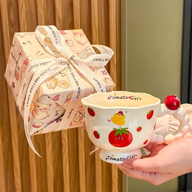 Send a birthday gift to a girlfriend, a cute cherry girl ceramic mug, a girl's souvenir gift box, and a graduation gift.