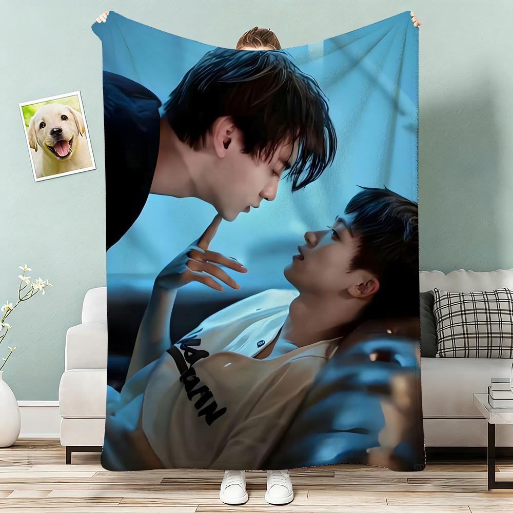 Revenged Love Throw Lightweight 240g Flannel Blanket Soft Skin-friendly for Summer Cooling